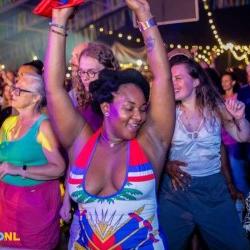 Salsa foto's van Antilliaanse Feesten 2024 vrijdag & zaterdag door Minou Spits in Hoogstraten